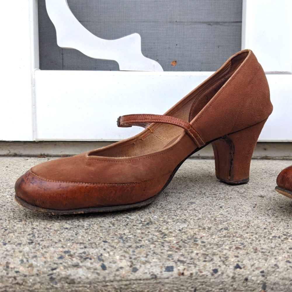 1930s Brown Leather Heels